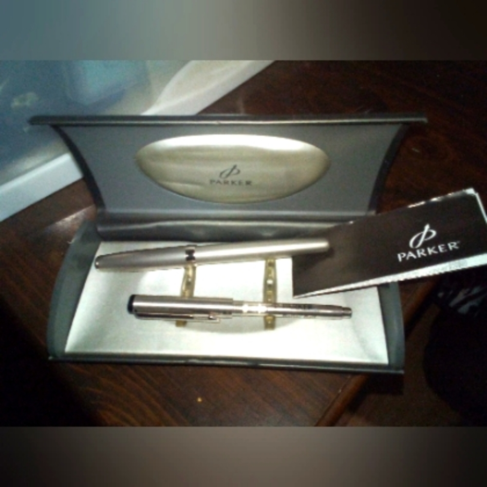 Parker pen